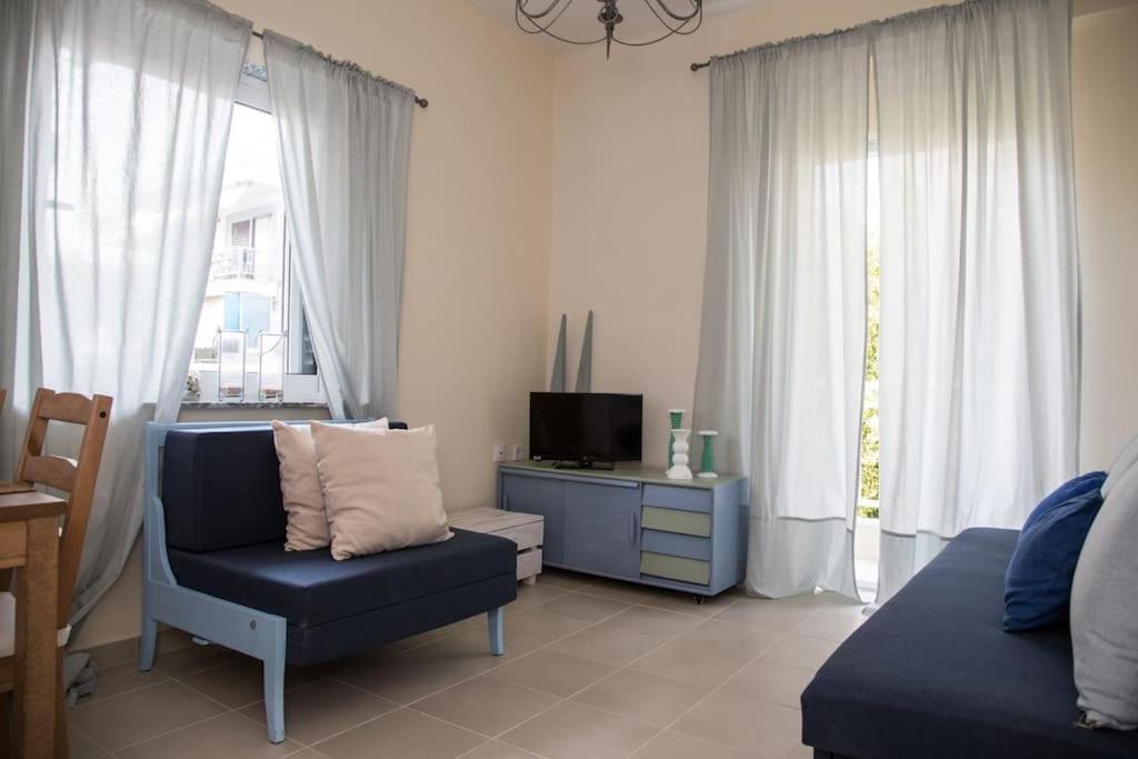 Blue Theros Apartments Paralia Dionisiou Exterior foto