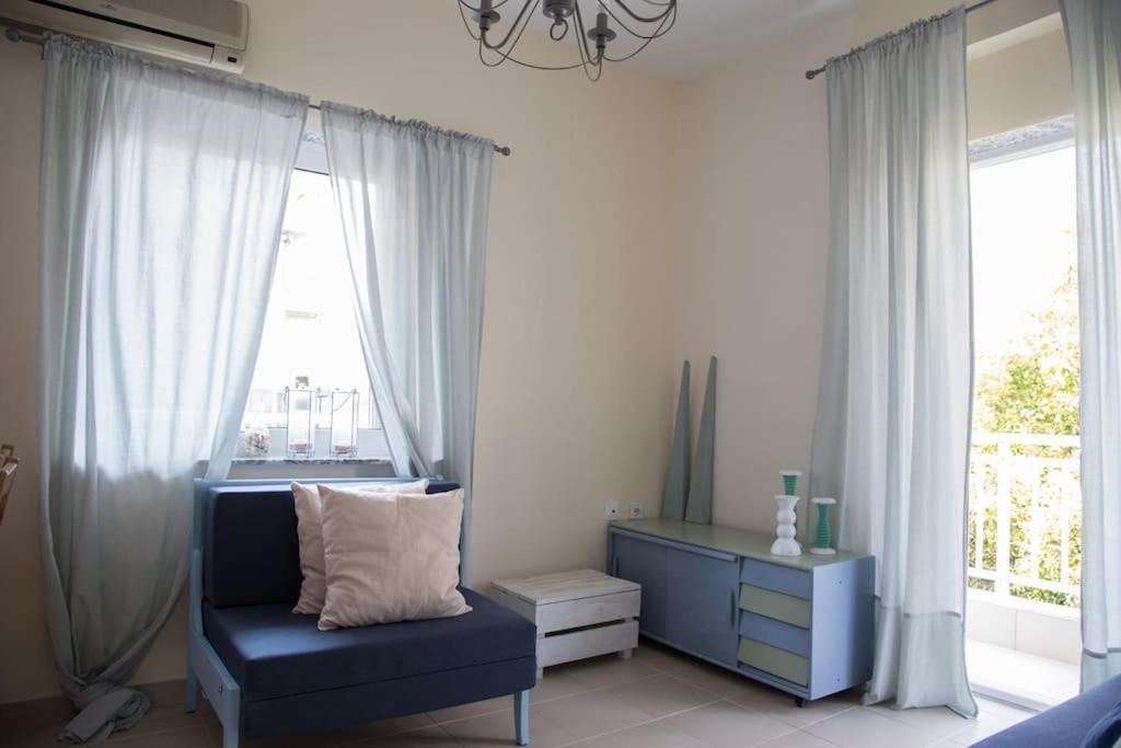 Blue Theros Apartments Paralia Dionisiou Exterior foto